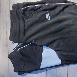 Womens Nike athletic jogger pants black & white size large NWT